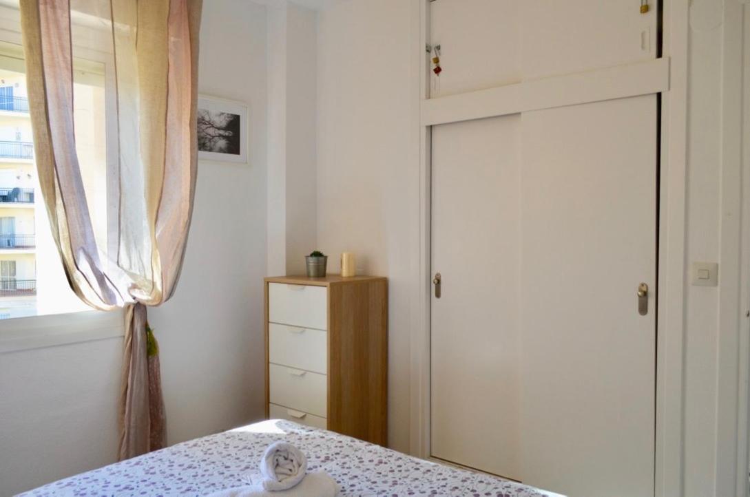 Carihuela Un Dormitorio Junto Al Mar Apartment Torremolinos Exterior foto