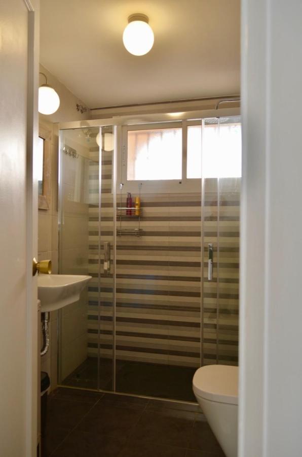 Carihuela Un Dormitorio Junto Al Mar Apartment Torremolinos Exterior foto
