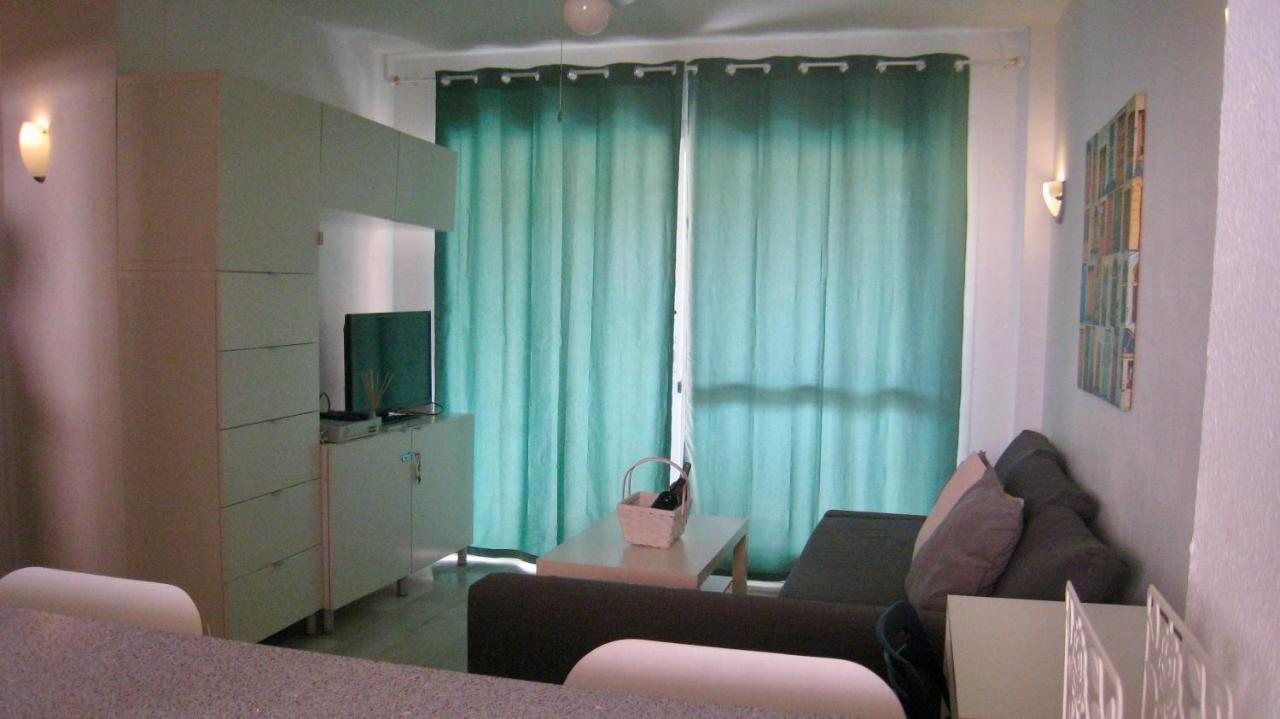 Carihuela Un Dormitorio Junto Al Mar Apartment Torremolinos Exterior foto